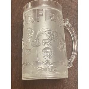 Vintage Six Flags Looney Tunes Frosted Mug Tweety Sylvester Road Runner Freezer‎